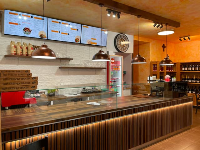 Pizzeria la Piazza Kamenice 110, 547 01 Náchod